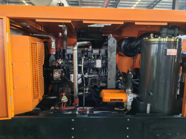 Diesel screw compressor